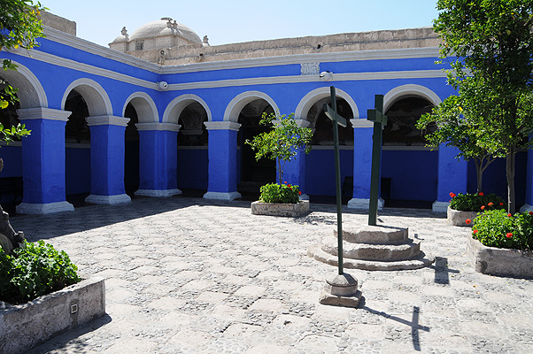 P4562.jpg (4288x2848) NIKON D300 - 18-200mm f/3.5-5.6 // F8 // 1/250 sec // ISO 200 // 18,0 mm // no Flash // 2010:09:16 10:17:05