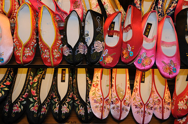 HKMM_0187.jpg (4288x2848) NIKON D300 - 18-200mm f/3.5-5.6 // F4,2 // 1/60 sec // ISO 400 // 32,0 mm // Flash fired, return detected // 2008:11:30 10:01:13