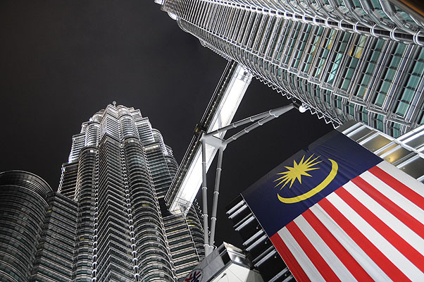 HKMM_2547.jpg (4288x2848) NIKON D300 - 18-200mm f/3.5-5.6 // F4,2 // 1/40 sec // ISO 800 // 32,0 mm // no Flash // 2008:12:09 19:28:49