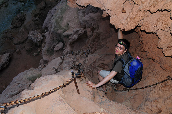 DSC_0940.jpg (4288x2848) NIKON D300 - 18-200mm f/3.5-5.6 // F3,8 // 1/60 sec // ISO 200 // 26,0 mm // Flash fired, return detected // 2008:07:06 07:17:39