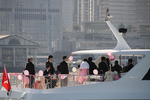 HKMM_0441.jpg (4288x2848) NIKON D300 - 18-200mm f/3.5-5.6 // F5,6 // 1/1000 sec // ISO 640 // 200,0 mm // no Flash // 2008:11:30 13:45:13