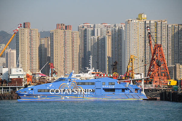 HKMM_0639.jpg (4288x2848) NIKON D300 - 18-200mm f/3.5-5.6 // F5,3 // 1/1000 sec // ISO 800 // 120,0 mm // no Flash // 2008:11:30 15:46:57