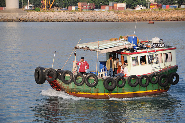 HKMM_0677.jpg (4288x2848) NIKON D300 - 18-200mm f/3.5-5.6 // F5 // 1/800 sec // ISO 800 // 80,0 mm // no Flash // 2008:11:30 15:59:18