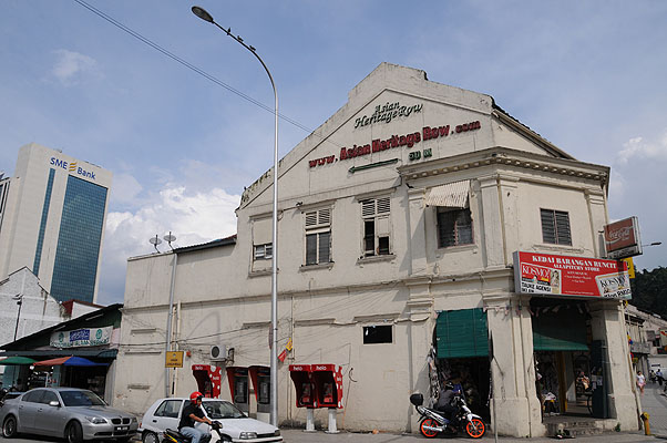 HKMM_2946.jpg (4288x2848) NIKON D300 - 18-200mm f/3.5-5.6 // F13 // 1/640 sec // ISO 400 // 18,0 mm // no Flash // 2008:12:11 15:19:48