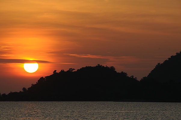 HKMM_1685.jpg (4288x2848) NIKON D300 - 18-200mm f/3.5-5.6 // F11 // 1/500 sec // ISO 400 // 200,0 mm // no Flash // 2008:12:05 18:57:31