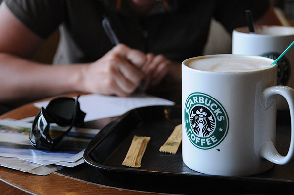 HKMM_1870.jpg (4288x2848) NIKON D300 - 18-200mm f/3.5-5.6 // F4,8 // 0.01 sec // ISO 1400 // 52,0 mm // no Flash // 2008:12:06 16:52:38