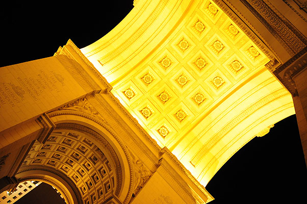 DSC_0130.jpg (4288x2848) NIKON D300 - 18-200mm f/3.5-5.6 // F3,5 // 1/30 sec // ISO 1250 // 18,0 mm // no Flash // 2008:07:03 22:54:05