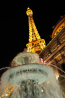 DSC_0135.jpg (4288x2848) NIKON D300 - 18-200mm f/3.5-5.6 // F3,5 // 1/30 sec // ISO 1000 // 20,0 mm // no Flash // 2008:07:03 22:58:09