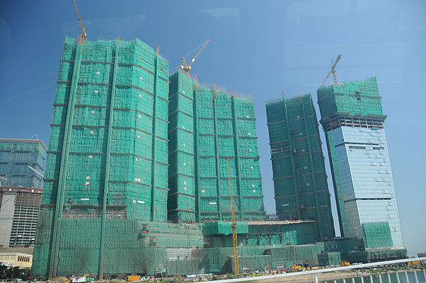 HKMM_1265.jpg (4288x2848) NIKON D300 - 18-200mm f/3.5-5.6 // F4 // 1/1000 sec // ISO 400 // 18,0 mm // no Flash // 2008:12:02 12:39:54