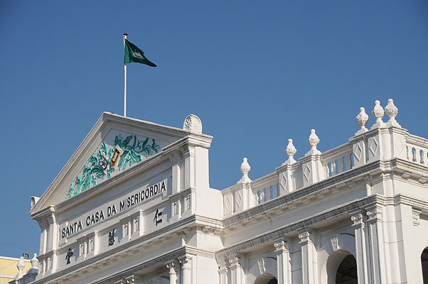 HKMM_1297.jpg (4288x2848) NIKON D300 - 18-200mm f/3.5-5.6 // F5,6 // 1/1000 sec // ISO 400 // 60,0 mm // no Flash // 2008:12:02 15:17:39