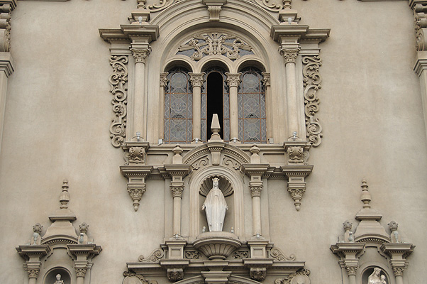 P0013.jpg (4288x2848) NIKON D300 - 18-200mm f/3.5-5.6 // F4,5 // 1/320 sec // ISO 450 // 44,0 mm // no Flash // 2010:08:28 08:24:34