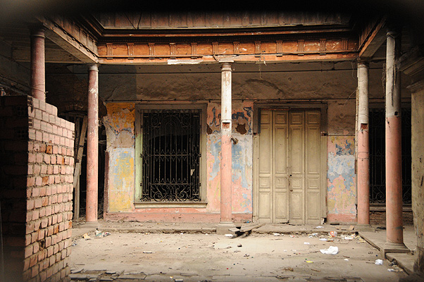 P0057.jpg (4288x2848) NIKON D300 - 18-200mm f/3.5-5.6 // F4,2 // 1/320 sec // ISO 1600 // 32,0 mm // no Flash // 2010:08:28 10:26:22