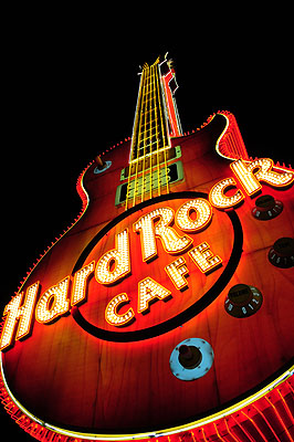 DSC_3512.jpg (4288x2848) NIKON D300 - 18-200mm f/3.5-5.6 // F4 // 1/60 sec // ISO 400 // 18,0 mm // no Flash // 2008:07:21 21:49:27